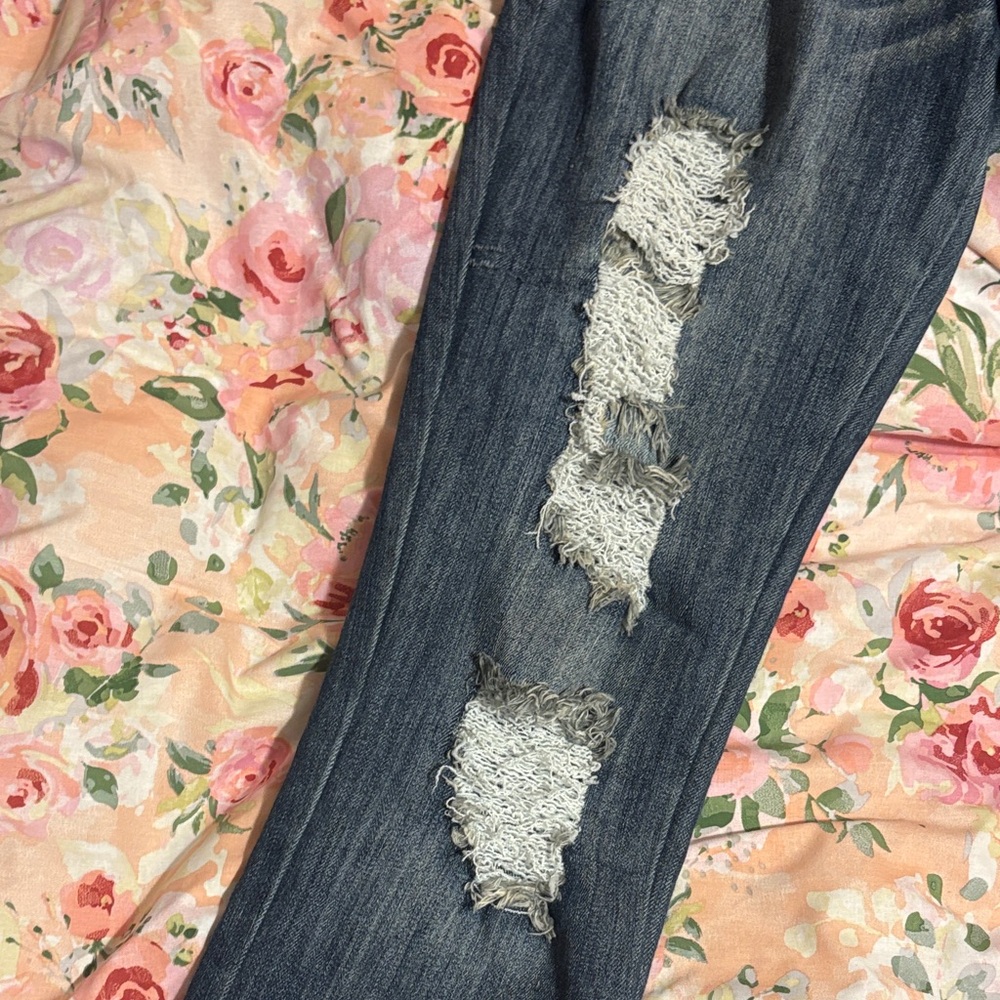 Women’s Ripped Blue Jeans - Size 7 - Picture 7 of 10